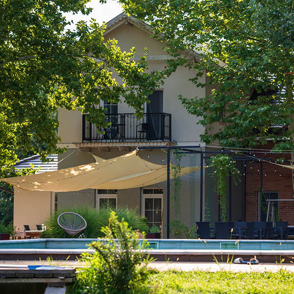 varga-villa-summer-front-kk